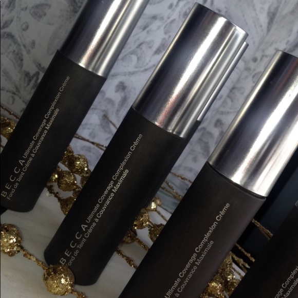 Becca foundation - Picture 2 of 3